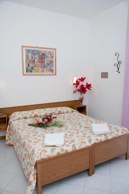 Hotel St. Raphael Ривадзурра Номер фото